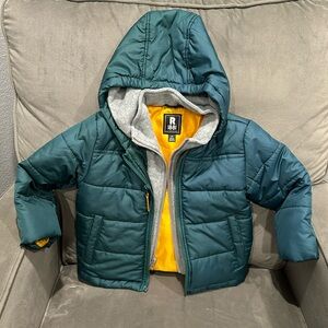 Toddler winter puffer jacket.